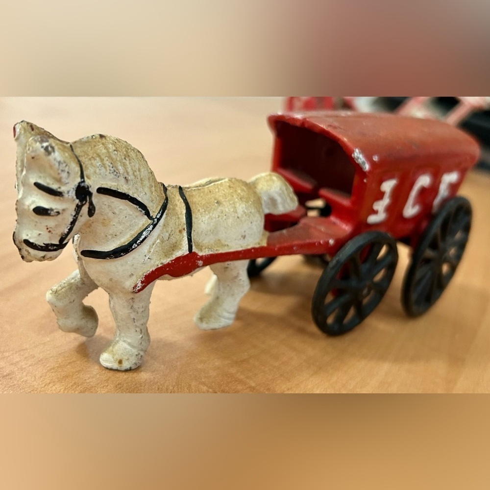Vintage Cast Iron Toy white Horse with red Ice Wagon Cart - Picture 3 of 8